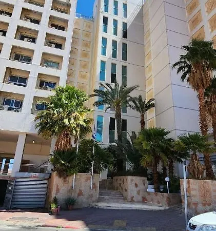Eilat Octopus Apartment - אילת אוקטופוס -שני חדרים וסלון, בריכה בקיץ Extérieur photo