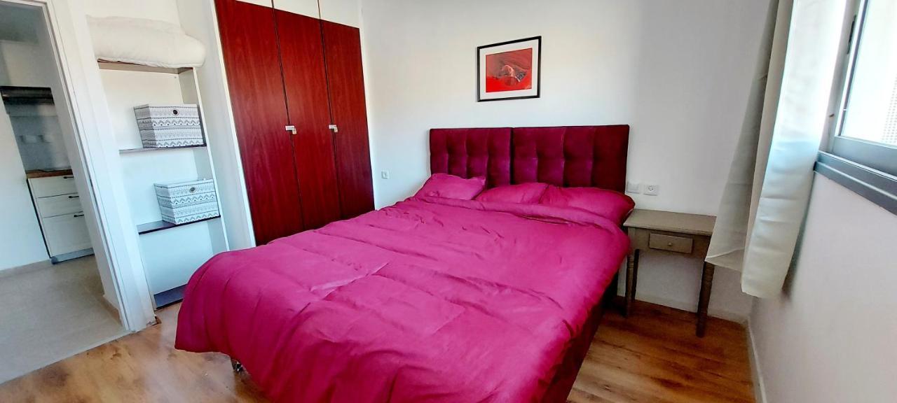Appartement Octopus - אוקטופוס -שני חדרים וסלון, בריכה בקיץ