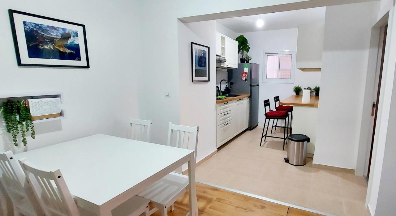 Octopus - אוקטופוס -שני חדרים וסלון, בריכה בקיץ Appartement Eilat
