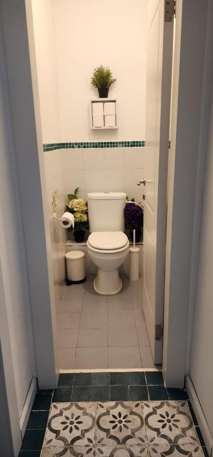 Octopus - אוקטופוס -שני חדרים וסלון, בריכה בקיץ Appartement *